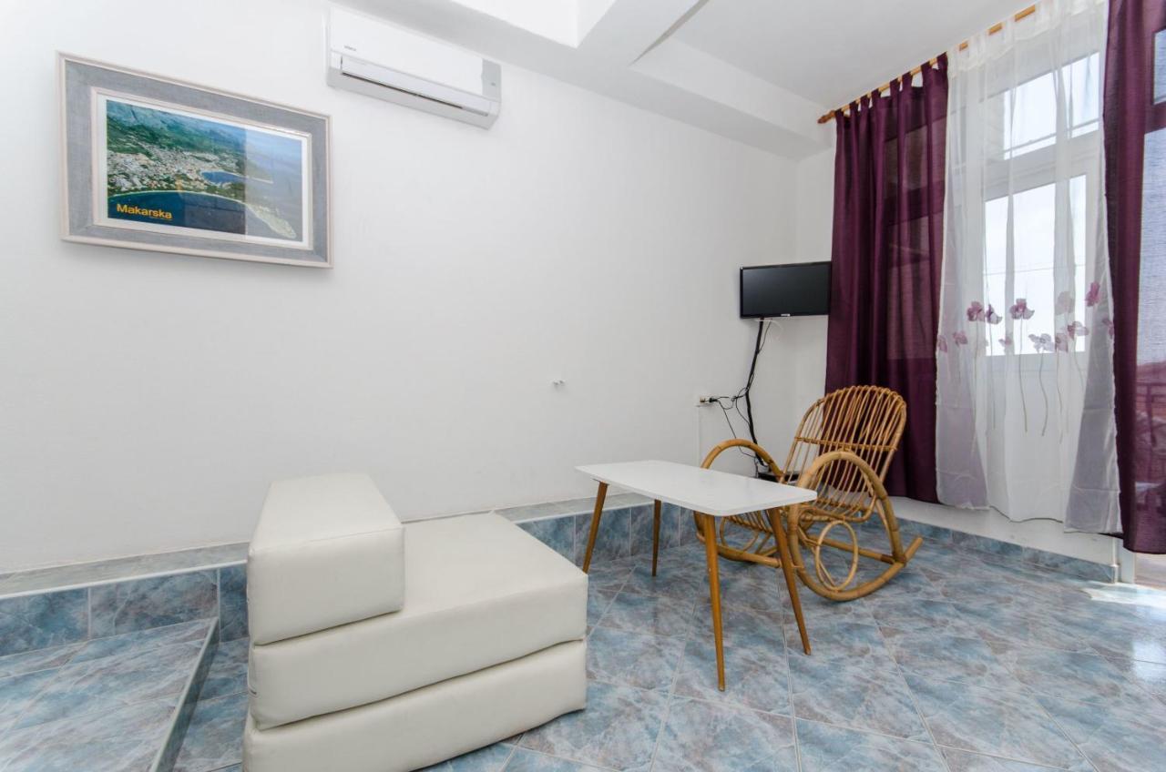 Apartment And Rooms Ivan Makarska Exterior foto